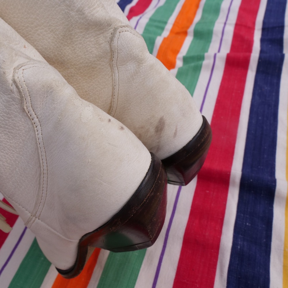 Vintage 90s Zodiac white suede fringed cowgirl cowboy boots - Picture 7 of 10